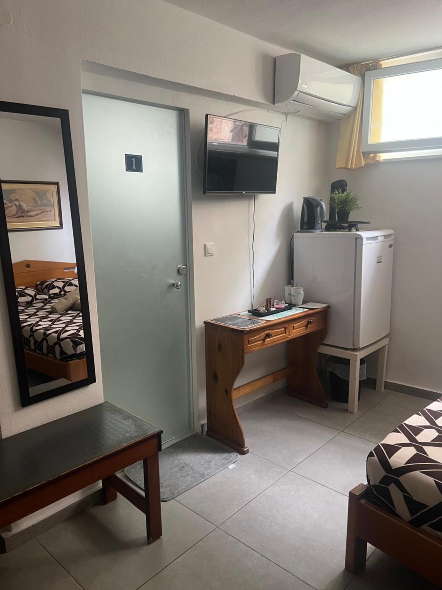 Centrally Located Private Rooms Heraklion (Crete) Exterior foto